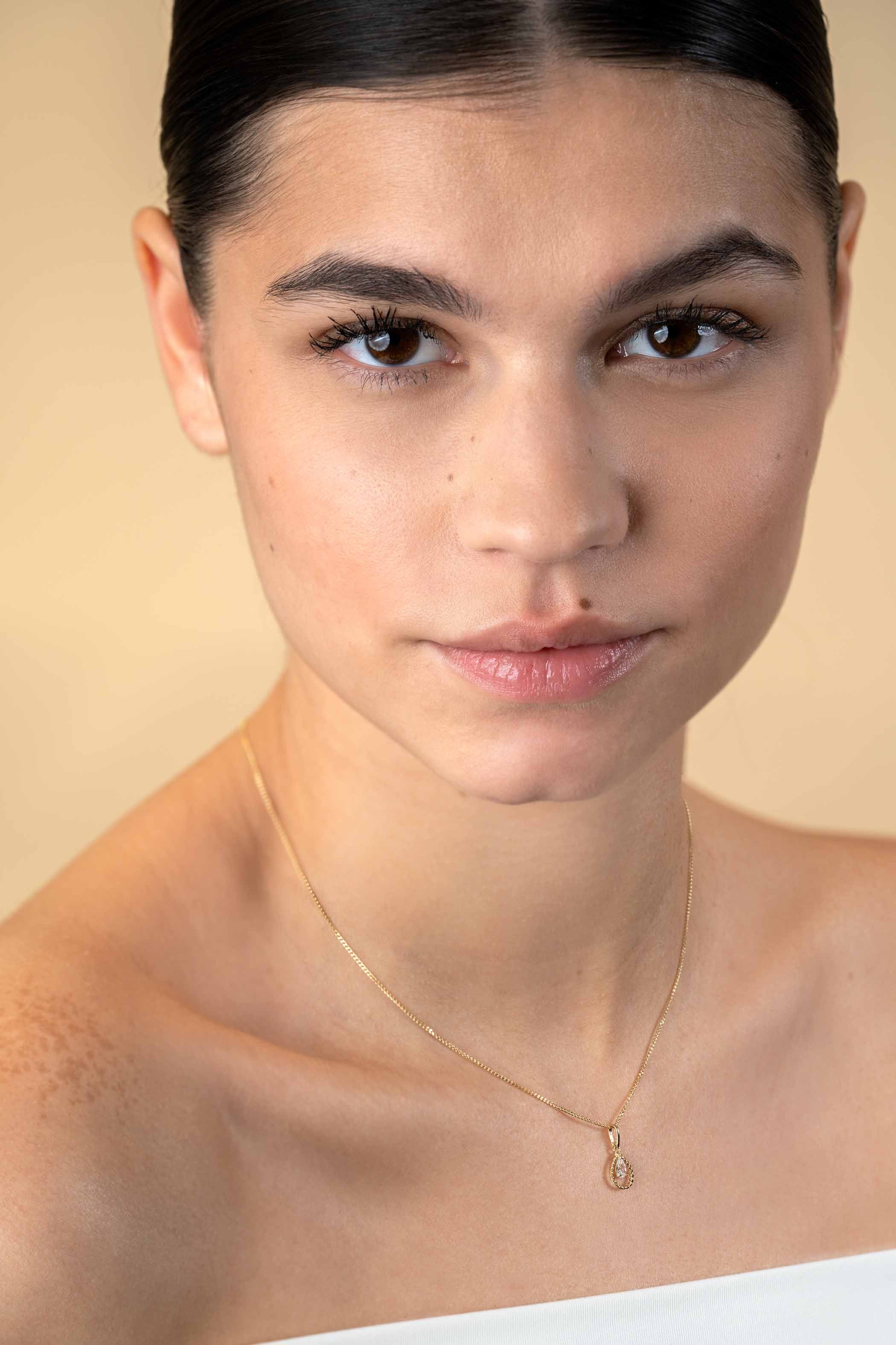 16mm ZINZI Gold 14 krt gouden hanger met open druppelvorm en peervormige witte zirconia ZGH478 (zonder collier)