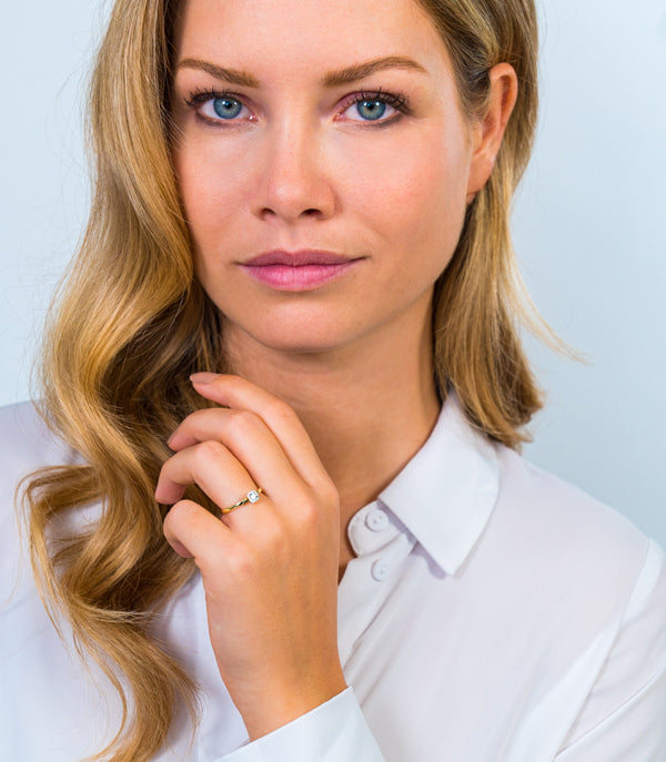 ZINZI Gold 14 karaat gouden aanschuifring vierkant wit ZGR150