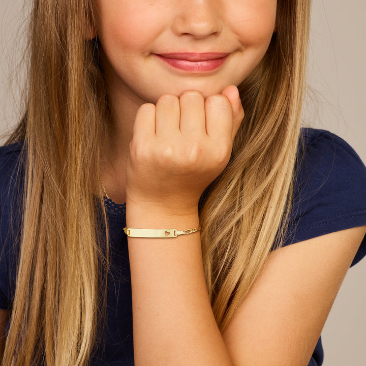 9krt geelgouden graveerarmband figaro hart plaat 4mm | 11-13cm