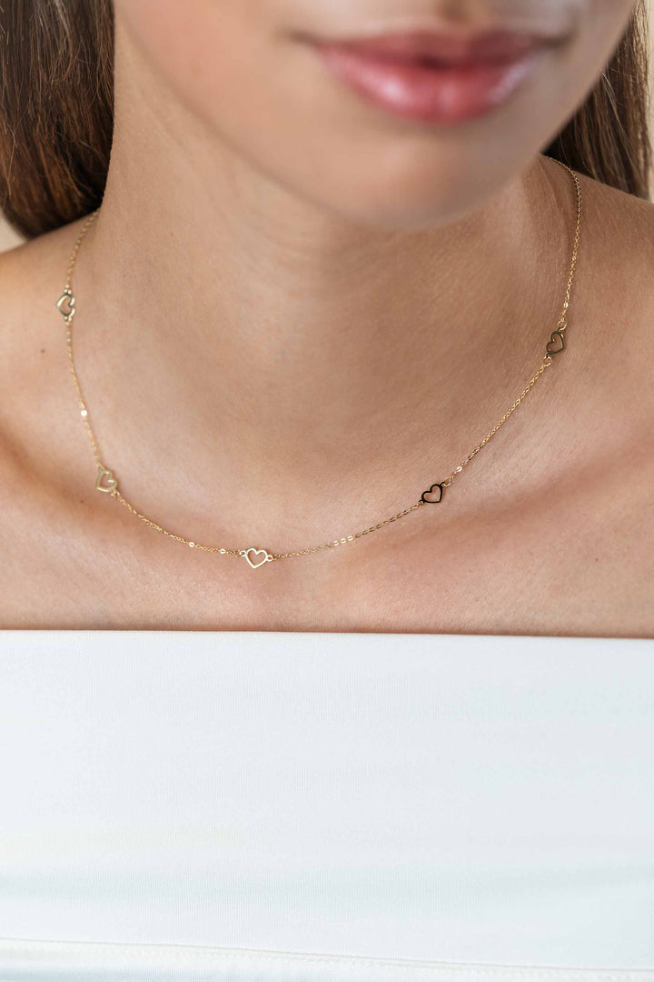 ZINZI Gold 14 krt gouden ketting met subtiele jasseron schakels en vijf open hartjes 5mm breed 42-45cm ZGC504