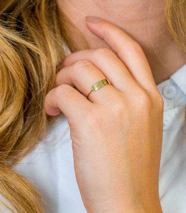 ZINZI Gold 14 karaat gouden ring rechthoek plaatje ZGR176