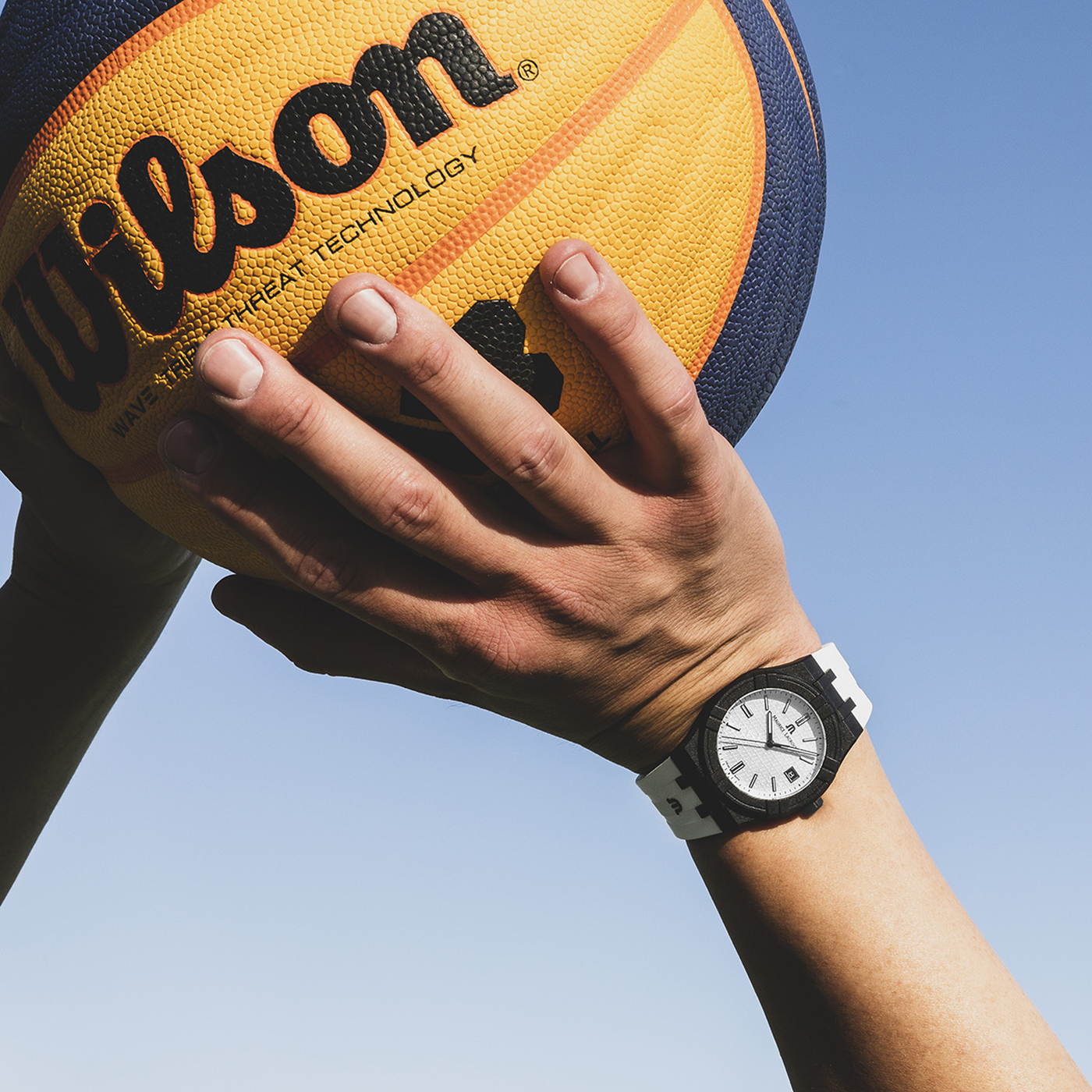 MAURICE LACROIX AIKON TIDE 40MM SPECIAL EDITION FIBA 3X3 WHITE/BLACK AI2008-00YZ1-000-0