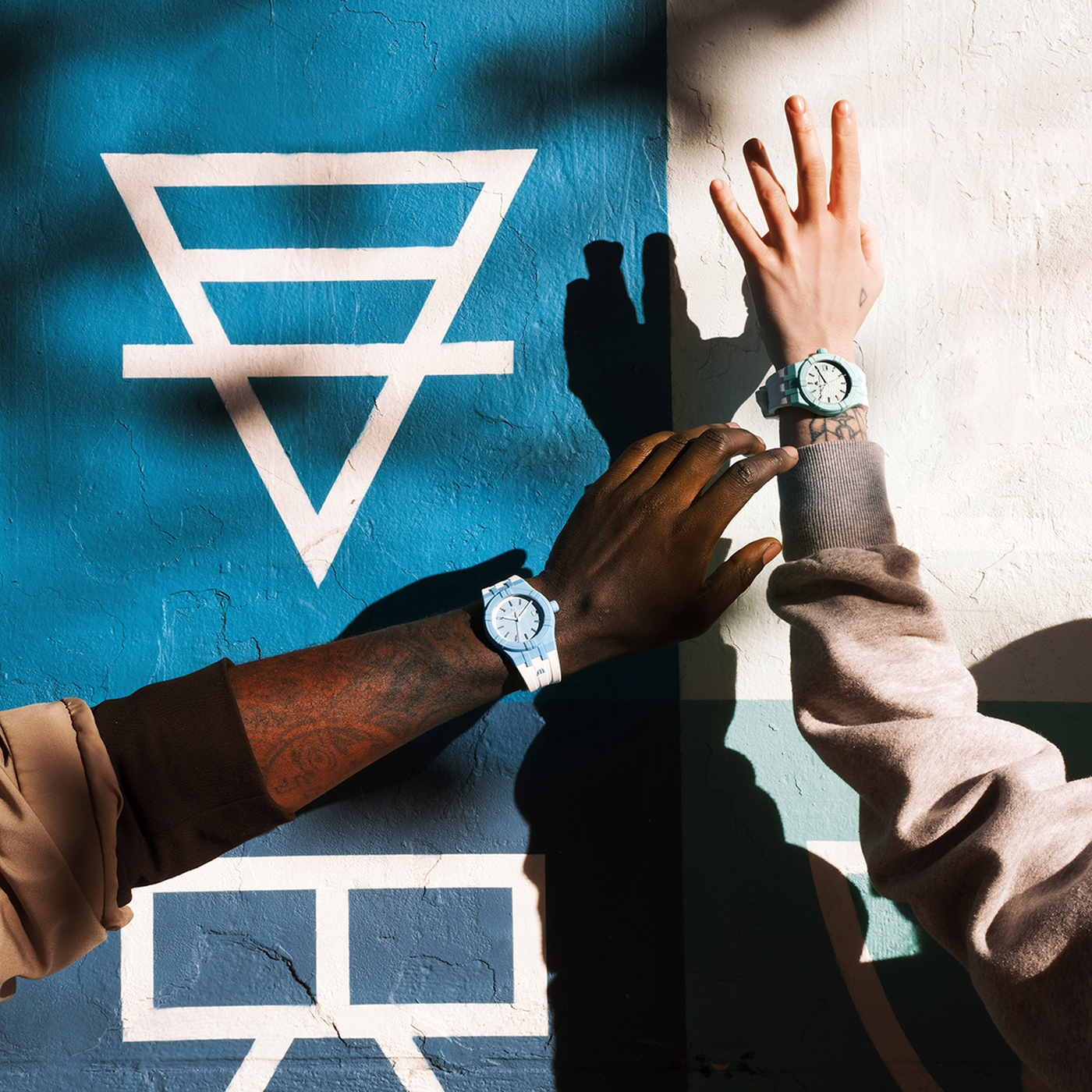 MAURICE LACROIX AIKON TIDE 40MM BLUE/WHITE DIAMONDS AI2008-AAAA1-3A0-0