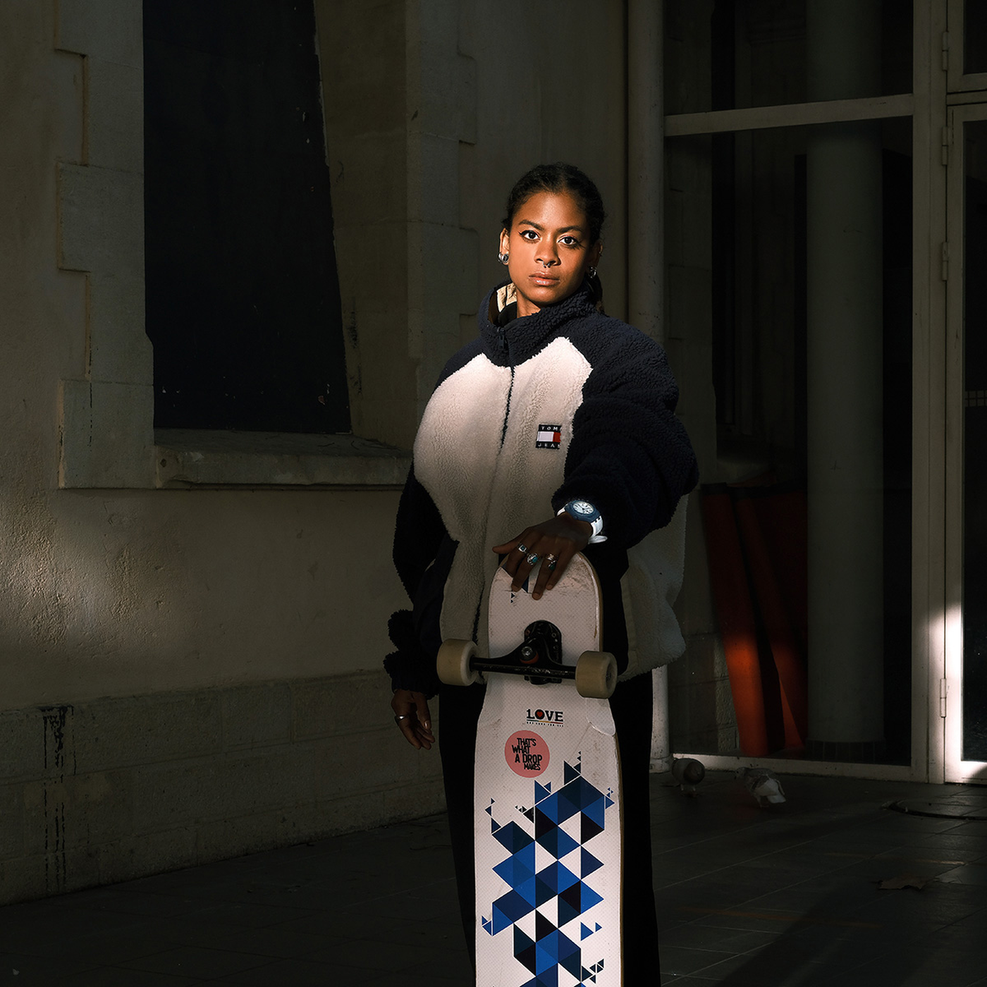 MAURICE LACROIX AIKON TIDE 40MM BLUE/WHITE AI2008-BBB11-300-0