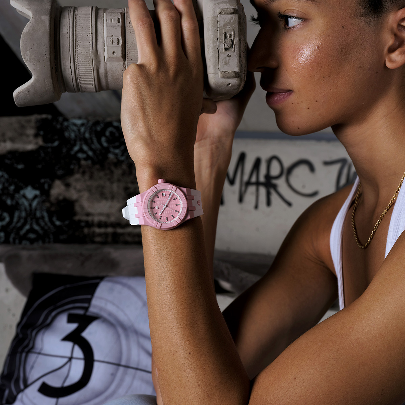 MAURICE LACROIX AIKON TIDE 40MM PINK/WHITE DIAMONDS AI2008-EEEE1-3A0-0