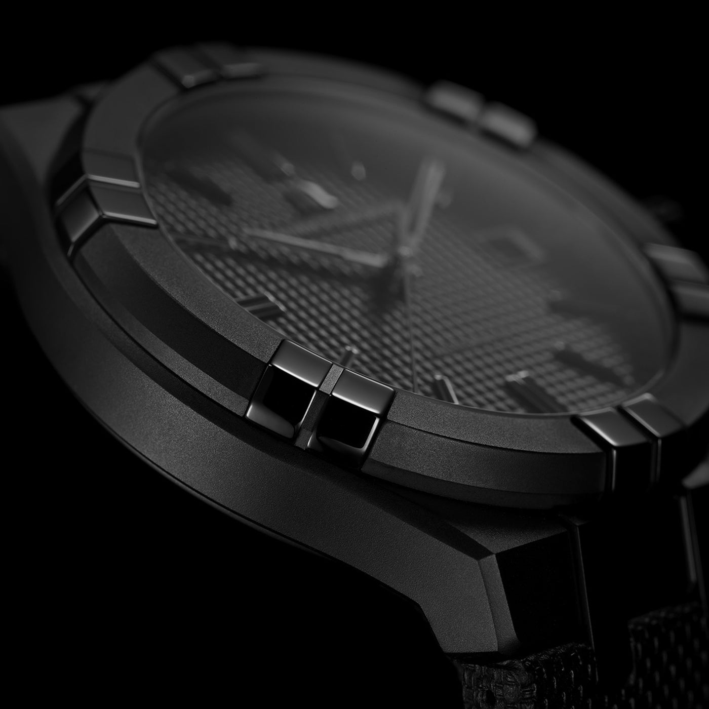 MAURICE LACROIX AIKON AUTOMATIC DATE 42MM AI6008-PVB01-330-1