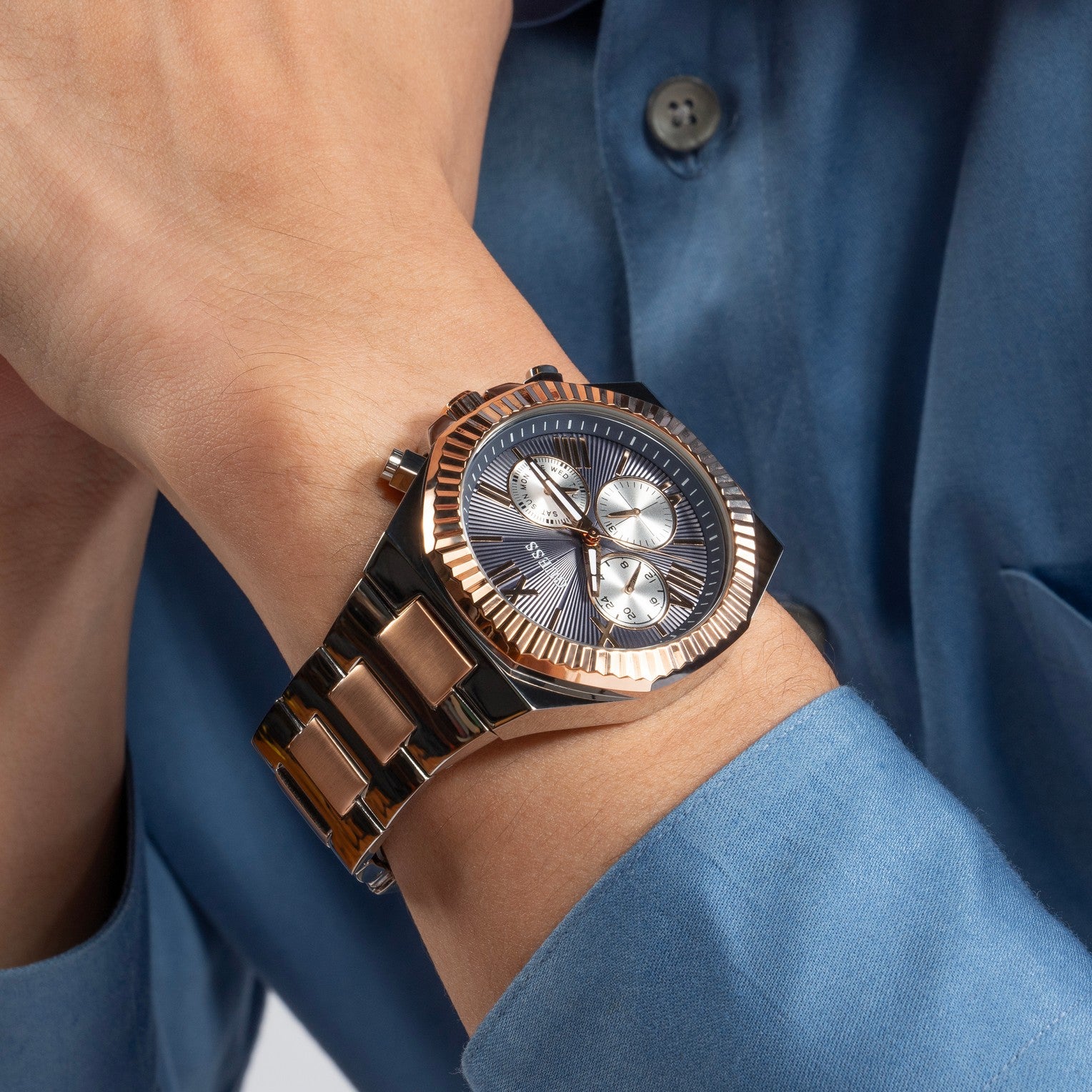 Guess Watches EQUITY GW0703G4