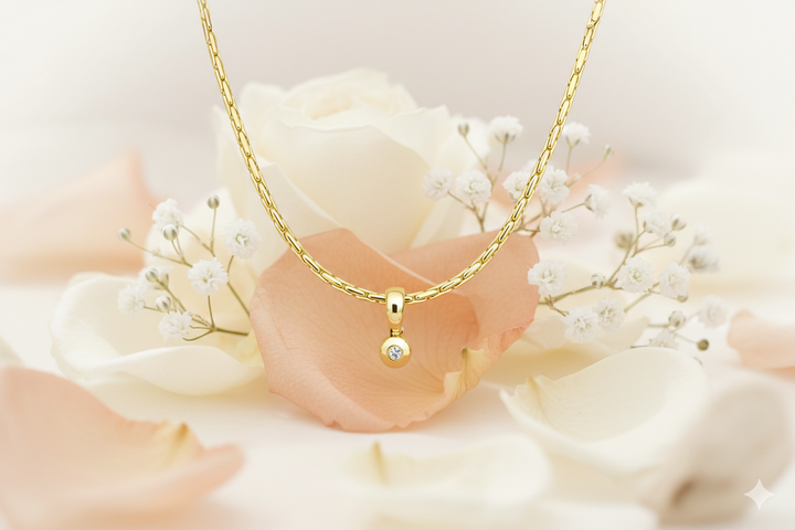 14krt geelgouden hanger met diamant | 0.05ct HSI