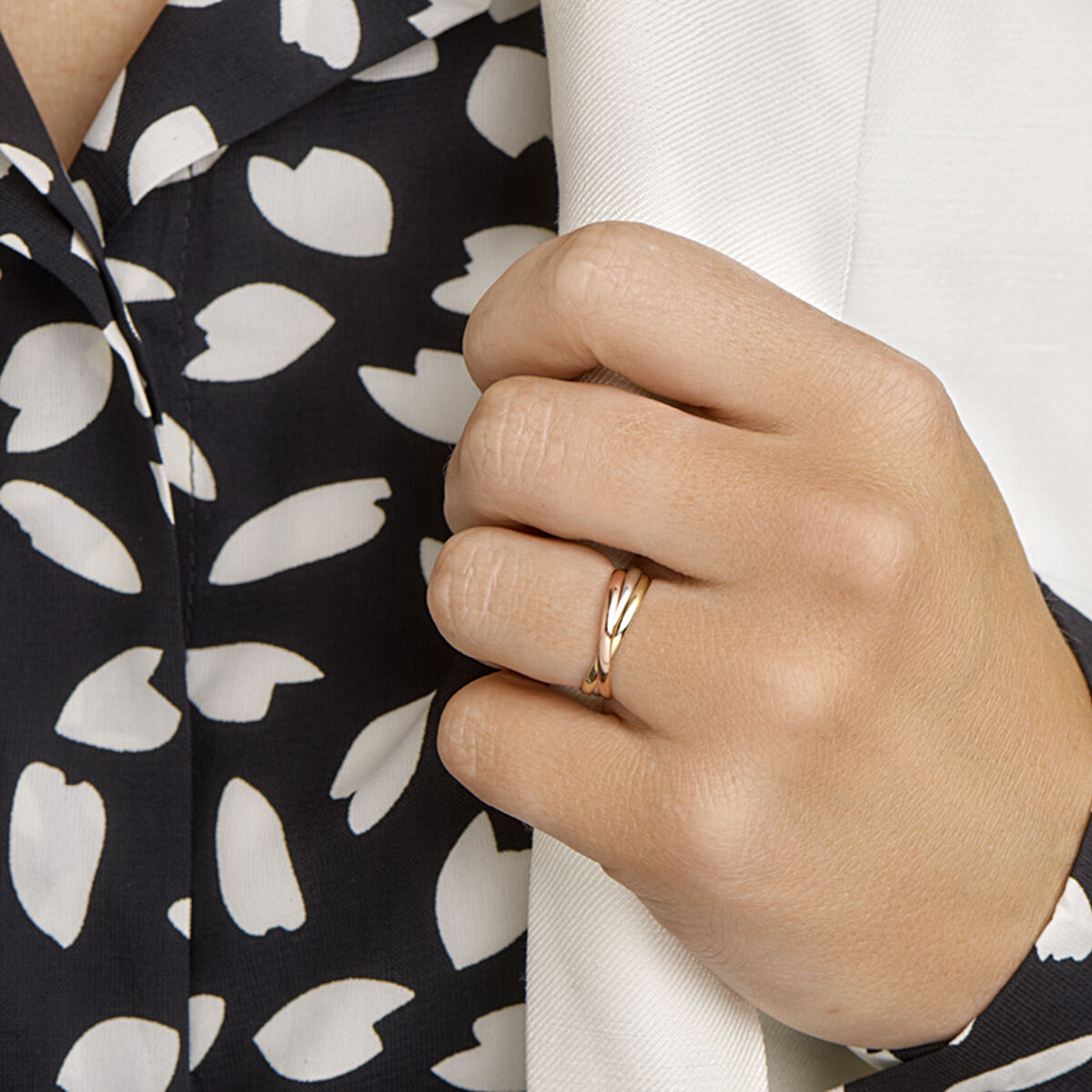 14kt tricolor wit- rose- en geelgouden ring 2mm